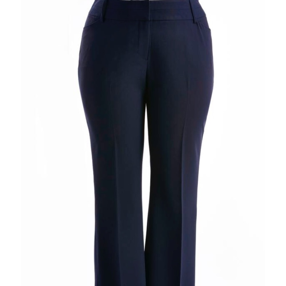 Cato Navy Curvy Fit Pants XL (16/18)